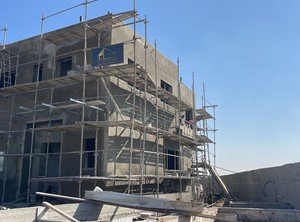 דו משפחתי עם בריכה בגדרה